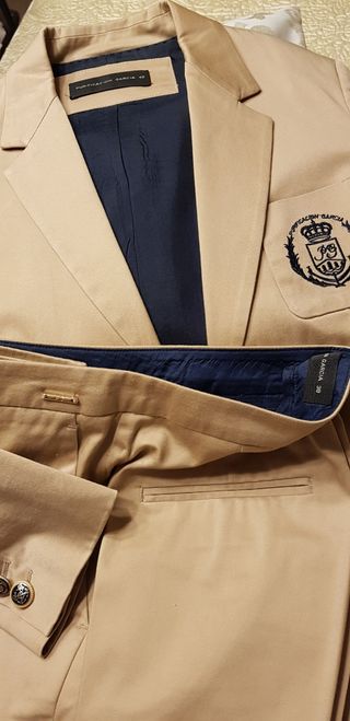 Traje Purificación García camel