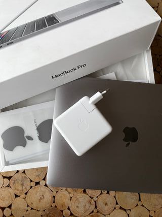 MacBook Pro 13 2020 A2251 Elegante y Potente 