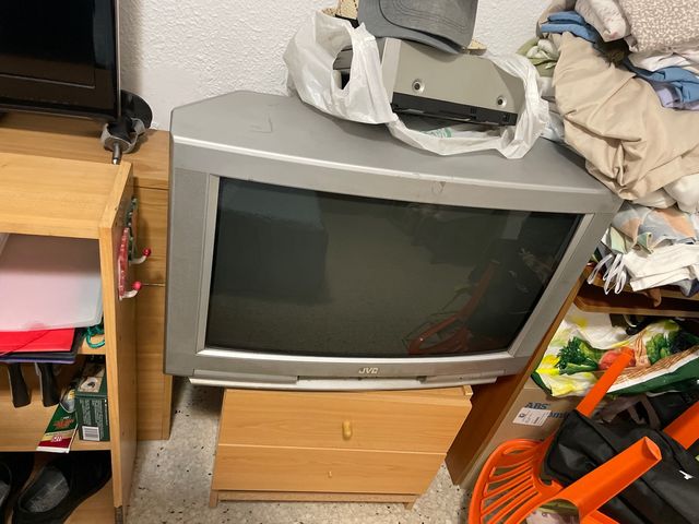 Televisor JVC Grande 28 pulgadas