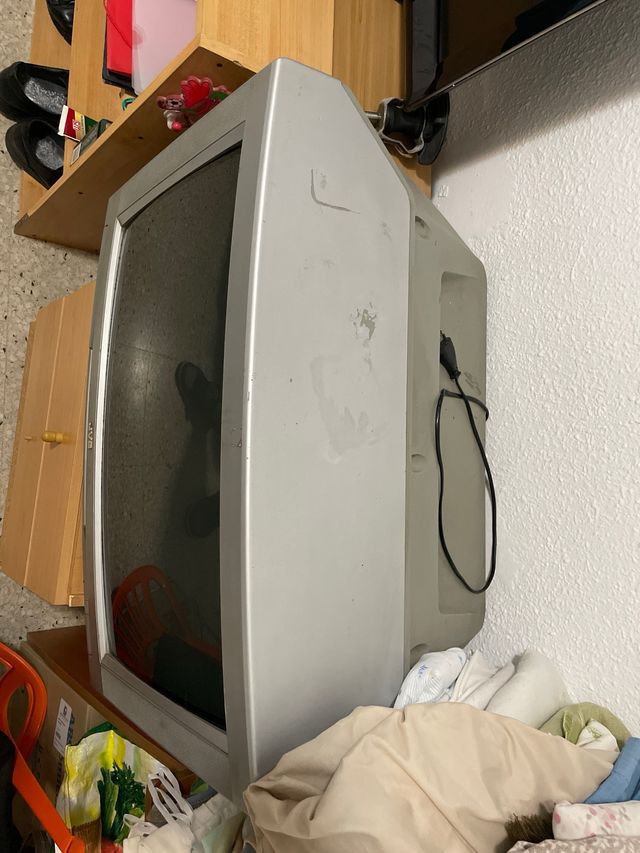 Televisor JVC Grande 28 pulgadas
