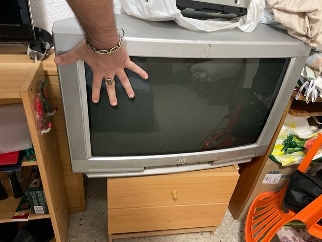 Televisor JVC Grande 28 pulgadas