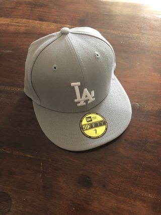 Gorra New Era LA Gris 59FIFTY Talla 7