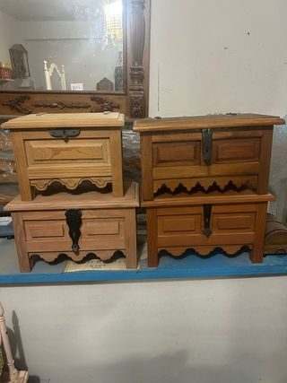 Mini bauli in legno.
Prezzo unitario.