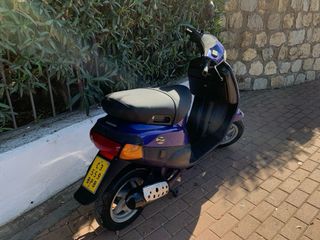 Motocicleta Piaggio Typhoon 50cc Azul