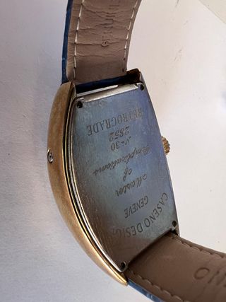Reloj Caseno Des Geneve Azul y Dorado