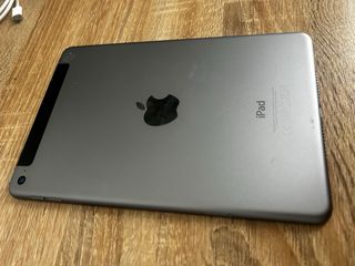 iPad mini 4 (2015)128GB LTE + Wifi