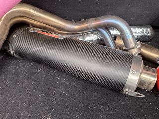 Tubo de escape MIVV Carbono Tracer 700