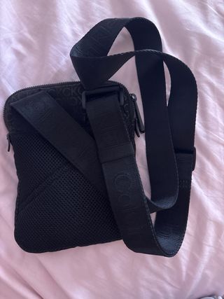Riñonera Calvin Klein Negra