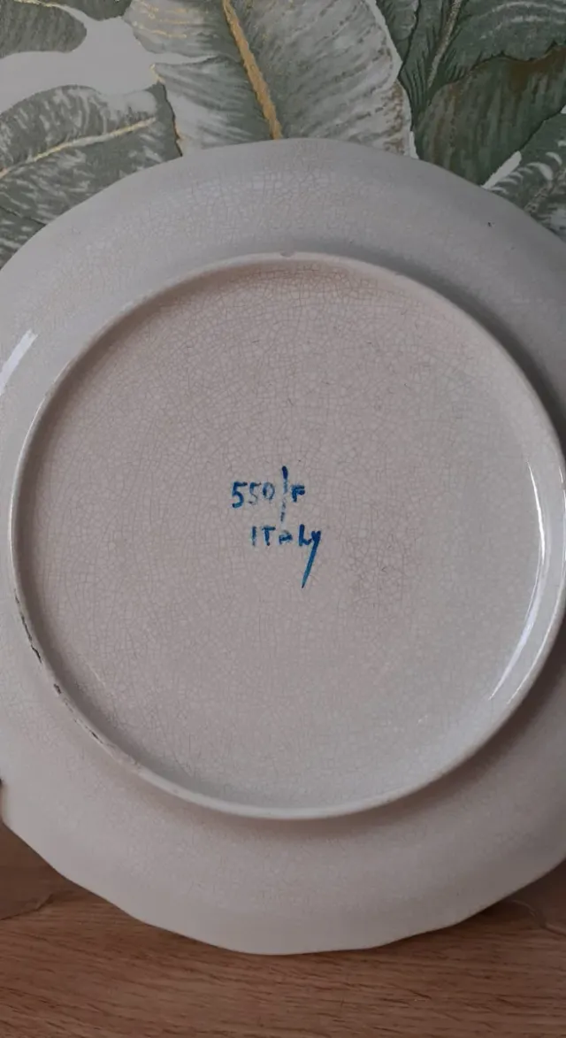 Plato de cerámica Italiana pintada a mano!!
