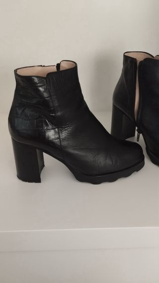 Botines negros con plataforma