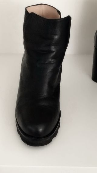 Botines negros con plataforma