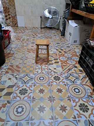 Taburete de madera para niños