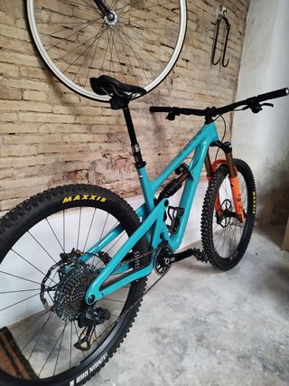 Yeti SB150 Talla L - Como Nueva