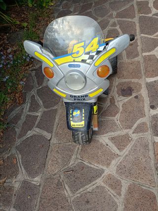 Moto elettrica Peg Perego per bambini