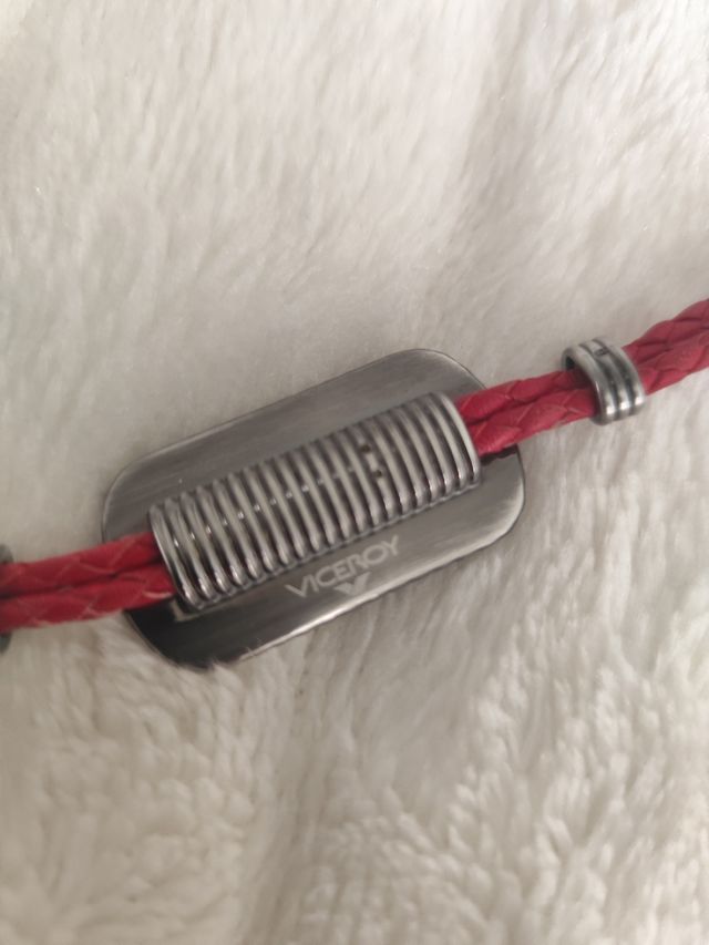 Colgante Viceroy Cuero Rojo y Plata