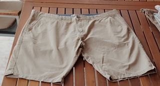 Pantalón corto beige hombre