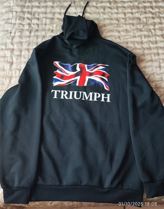 Sudadera Triumph Negra Fina