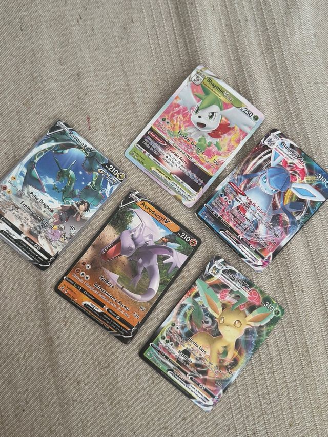 Lote 5 Cartas Pokémon V VMAX VSTAR
