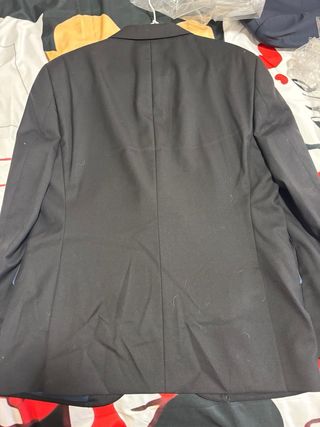 Traje de novio negro