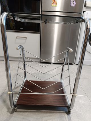 Mesa auxiliar vintage revistero madera y metal año