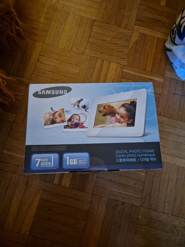 Marco Digital Fotos Samsung 7 1GB