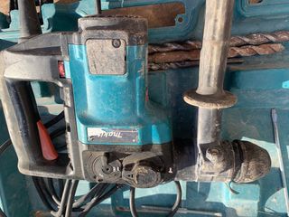 Martillo Rotativo Makita con maletín 