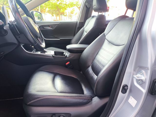 TOYOTA Rav4 2.5l 220H Luxury