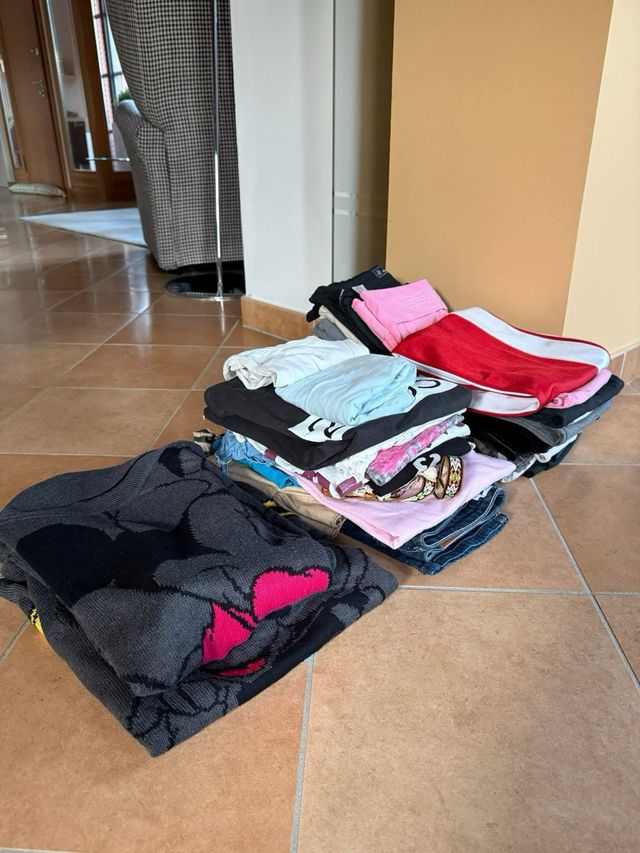 Box 3-5-7 capi: maglie, abiti, felpe, pantaloni
