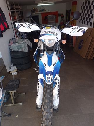 Husqvarna 350 FE de  Enduro matrículada 2013