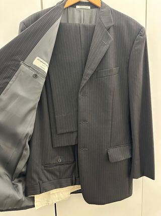Traje Emanuel Ungaro Raya Negra