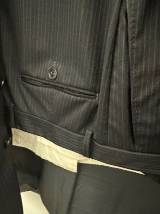 Traje Emanuel Ungaro Raya Negra
