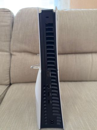 PS5 Slim 1TB con lector de discos – Impecable