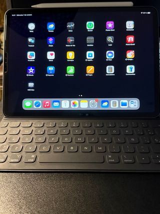 iPad Pro 11 2018 256GB + Apple Pencil + Teclado