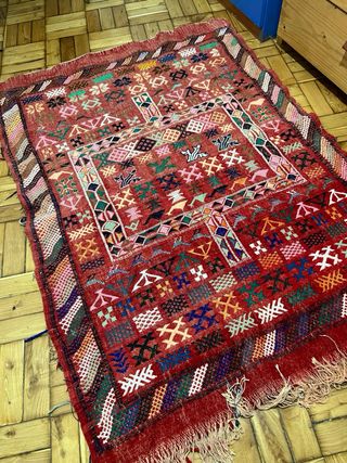 Alfombra bereber multicolor de lana

