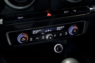 Audi A3   1.6 TDI S tronic Sportback 
