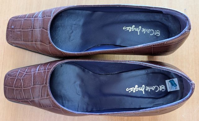 Zapatos de tacón piel efecto cocodrilo