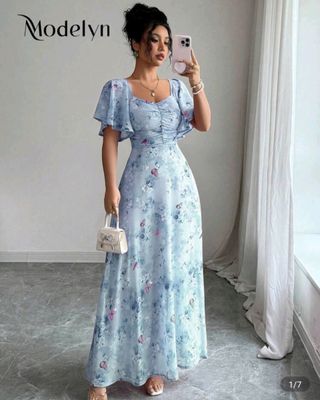 Vestido Modelyn floral azul y rosa
