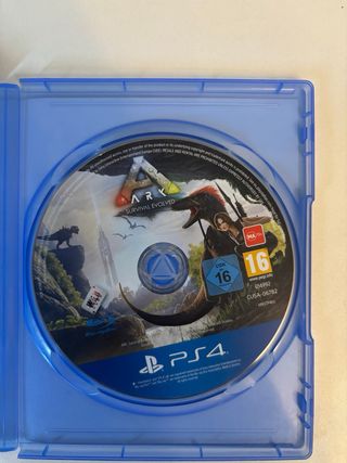 ARK Survival Evolved PS4
