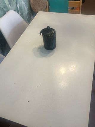 Mesa comedor madera y blanco