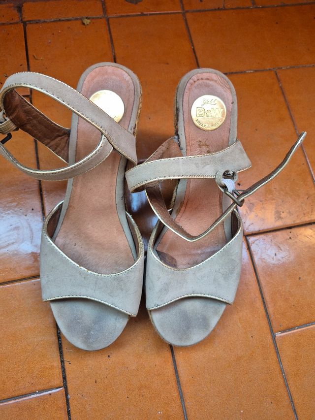 Sandalias cuña Break & Walk beige/doradas