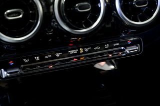 Mercedes Clase A MERCEDES-BENZ  A 180 d