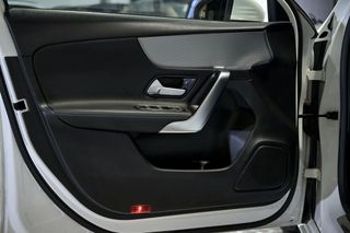 Mercedes Clase A MERCEDES-BENZ  A 180 d