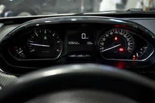 Peugeot 2008   Style 1.6 BlueHDi 73KW 100CV 