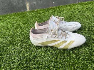 Adidas Predator
talla 44 2/3