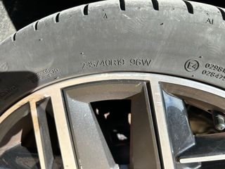 Neumático Hankook 235/40R19 96W