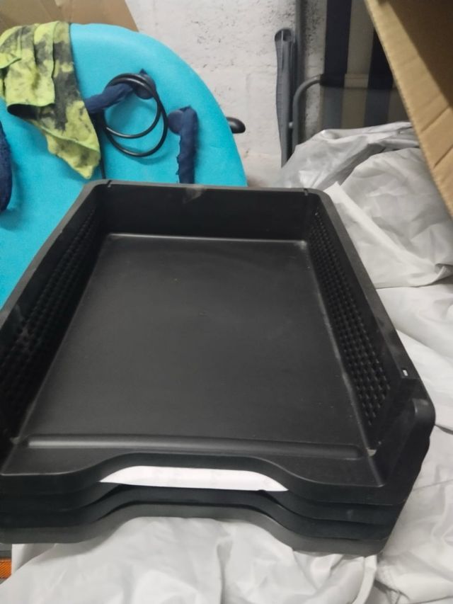 Archivador negro para oficina