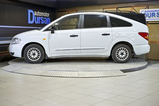 SsangYong Rodius   270Xdi Limited 