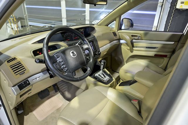 SsangYong Rodius   270Xdi Limited