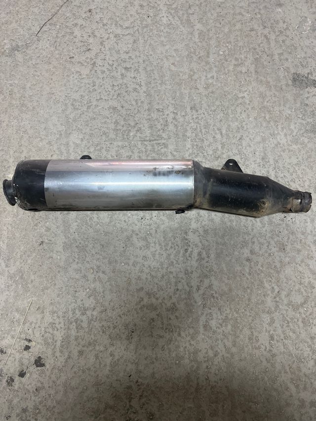 Silenciador Honda Africa Twin XRV 750 RD04