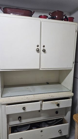 Alacena de cocina vintage